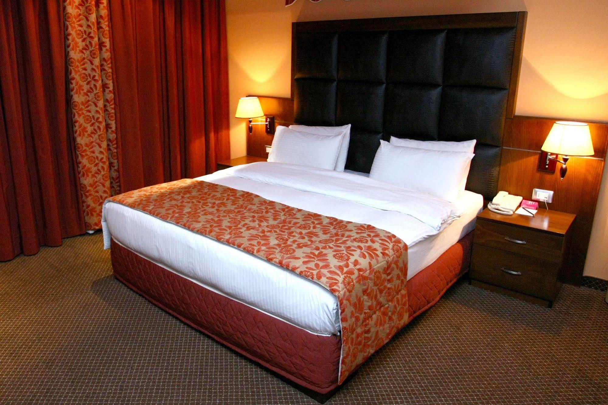 Markazia Suites Beirut Eksteriør billede